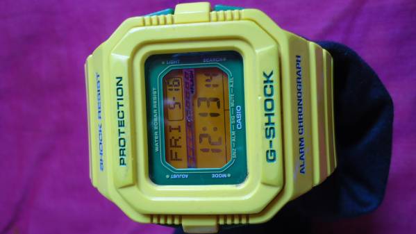Gショック　G-SHOCK　GLSー５５００CC イエロー＆グリーン　