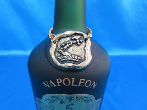 ヘネシー ナポレオン コニャック Hennessy 700ml ブランデー NAPOLEON