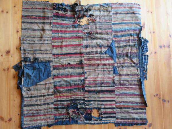 古布・ぼろの敷物・裂き織・藍染木綿など４幅
