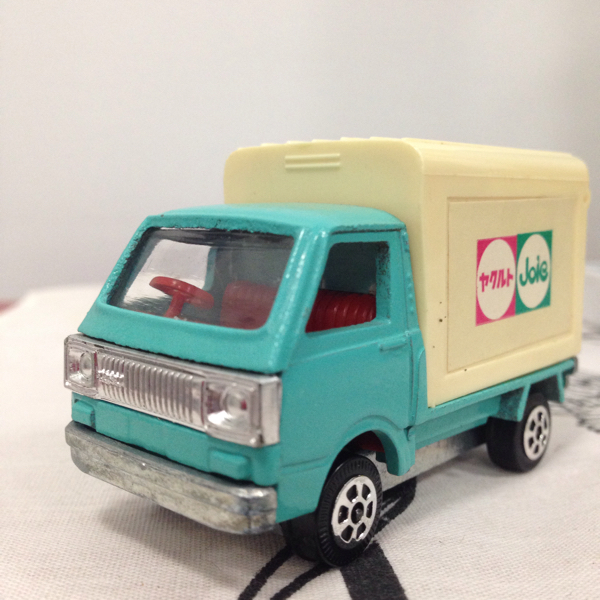 ヨネザワ チェリカ スバル サンバー ヤクルト配達車 送料5円 建設車両 作業車 売買されたオークション情報 Yahooの商品情報をアーカイブ公開 オークファン Aucfan Com