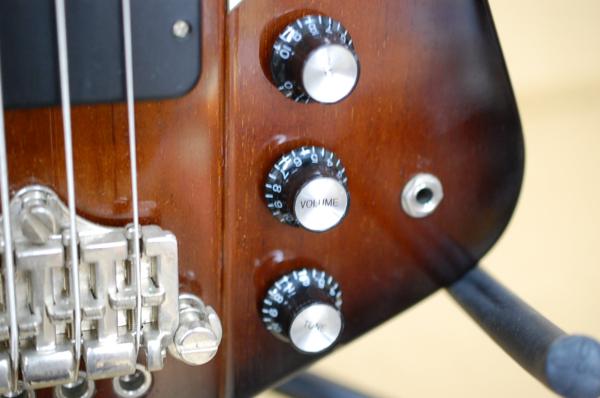 美品!Burny 中古品 Burny TB-65 サンダーバード ベース TB-65 美品!Burny 中古品 Burny TB-65 サンダーバード ベース TB-65