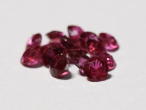 【動画あり】キレイなルビー 3mmラウンド 15ケ2.39ct