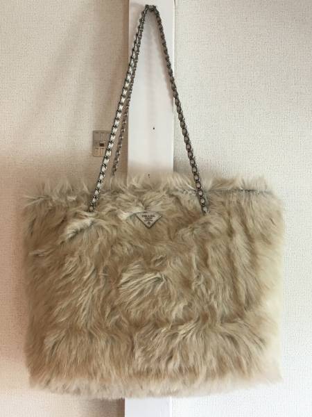 プラダ　エコファー　チェーントートバッグ　PRADA 新品プラダ☆エコファーチェーンショルダートートバッグ☆prada 新