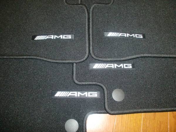 ☆新古☆ベンツ 純正 AMG フロアマット W/S 205 Cクラス 1台分