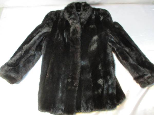 ki245o SAGA MINK サガミンク ハーフコート ブラック 毛皮 USED