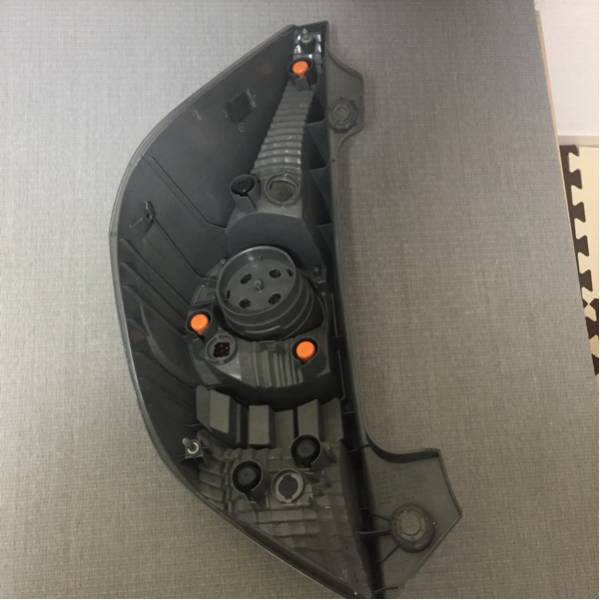 NHP10 アクア前期テールランプ右 STANLEY 52-252 トヨタ用 自動車