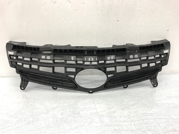 プリウス ZVW30 後期 純正 バンパー グリル 上 53111-47040