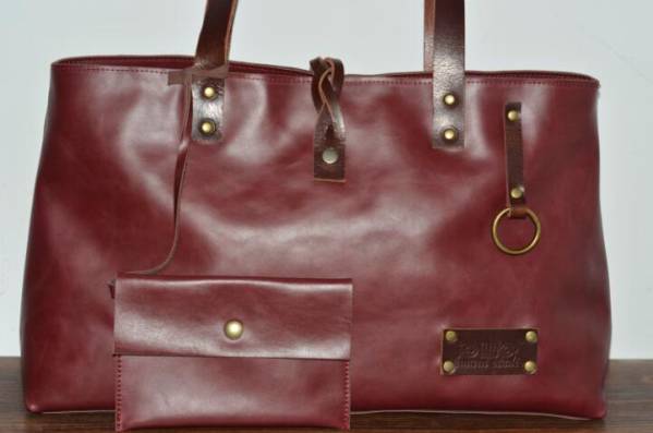 容量たっぷりハンドメイドバッグ トートバック 栃木ヌメ革CD007