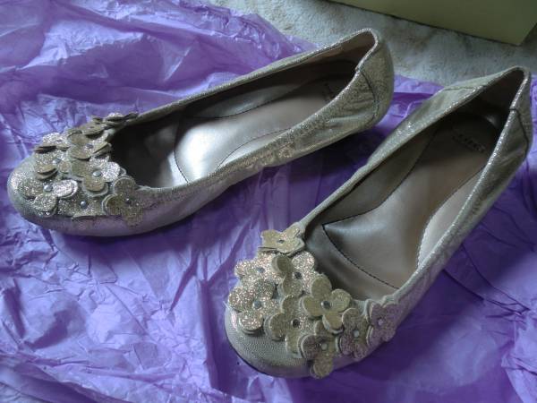 ☆ヒナカグラHinaKAGURA☆フラワーゴールドヒールパンプス超美品