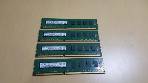 y1061☆SUMSUNG 4GB PC3-10600U-09-11-B1 4枚16GB 動作OK y1061