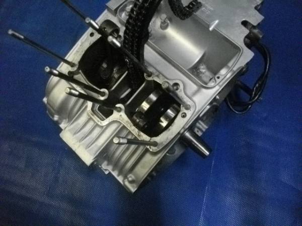 GSX250Eザリ腰下エンジン GSX250ゴキ 東京卍リベンジャーズに登場する
