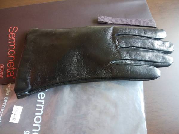 胡蝶蘭 Sermoneta gloves 革手袋黒 新品 Sermoneta gloves 革手袋 黒