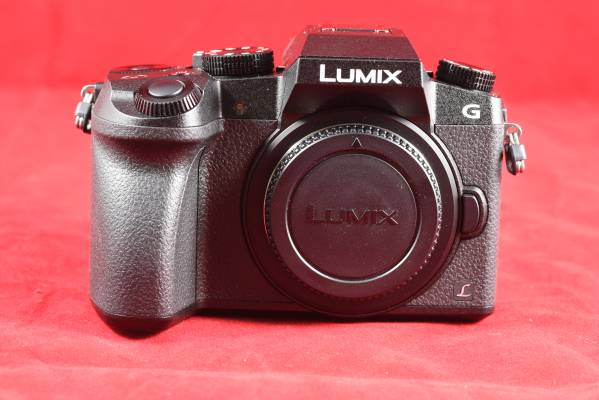 LUMIX G7 ボディー中古品