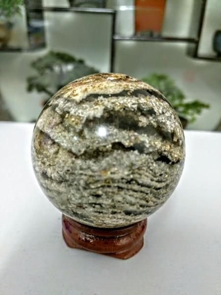 44mmAAA級天然千層幽霊入りガーデンクォーツ丸玉11476P1-75P09