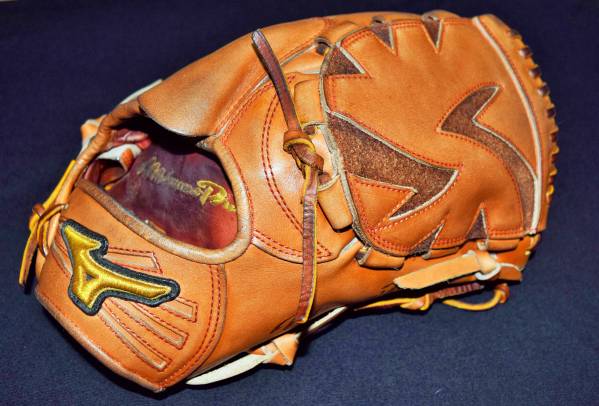 ミズノプロ！硬式投手用！高校対応！極美品！1円スタート！