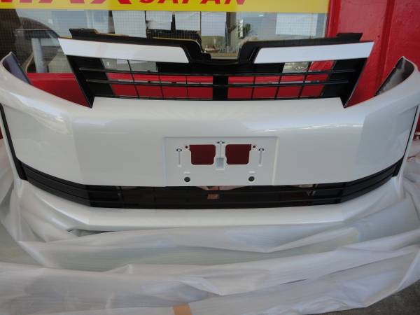 日本大特価 新車外し 純正 ZRR80W ZRR85W VOXY ヴォクシー 後期