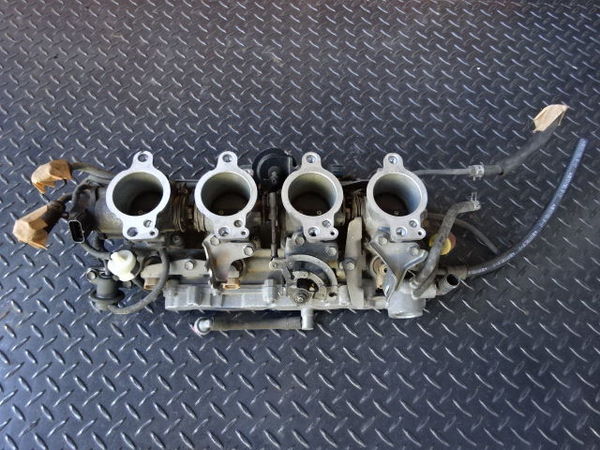 純正 AE111 レビン トレノ 4スロ 4連 スロットル 4AG AE101 AE86