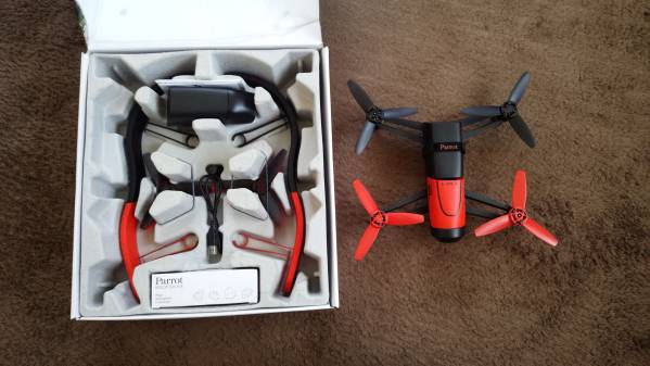 新品未開封　Parrot BEBOP DRONE パロットドローン　レッド Parrot Bebop Drone （ビーバップ ドローン） レッド 美品 [梱0.1