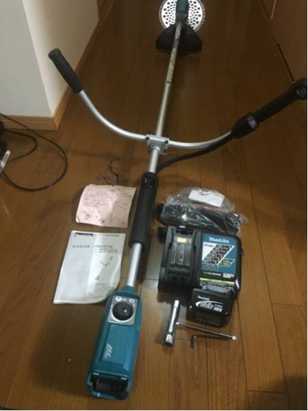 送料無料マキタ14.4V充電式草刈機MUR142UD未使用品Uハンドル