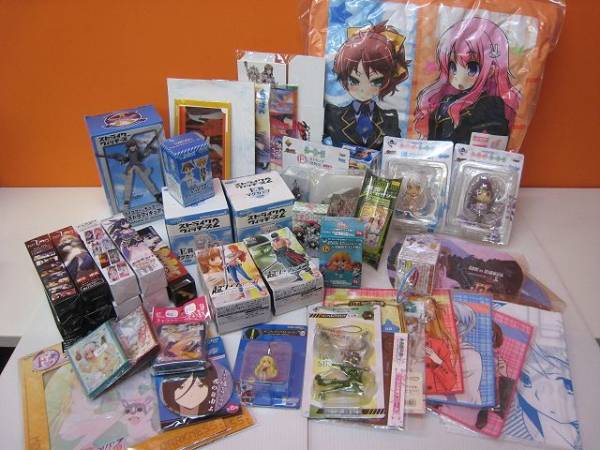 Q6767A◆アニメグッズ まとめ売り40点超 ToLoveる・エヴァなど