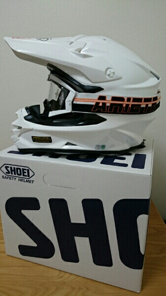 【中古】SHOEI VFX-W ホワイトMサイズ