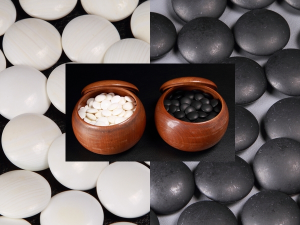 【蔵出/囲碁道具/銘木堅木刳貫彫碁筒/本蛤白石/那智黒石/410