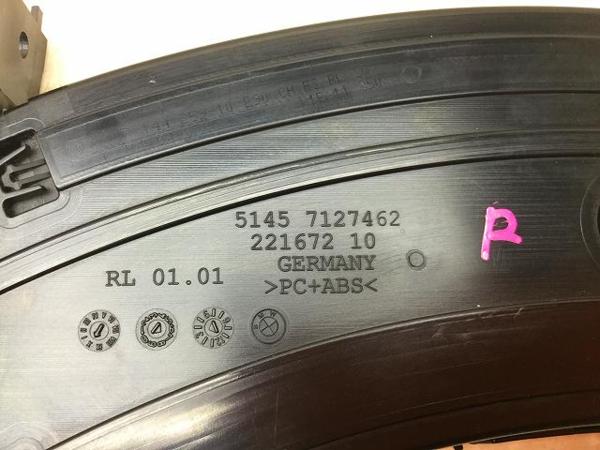 A879 E90 VB23 323i Mスポーツ 右ドリンクホルダー