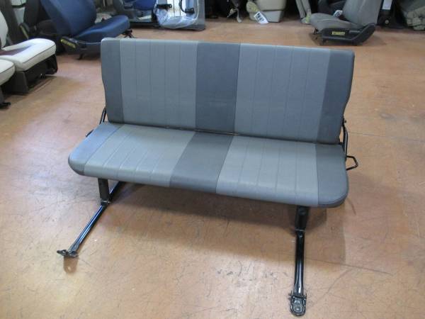 ボンゴ SK82V リアシート 管理45162