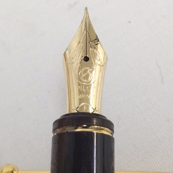 48213 PILOT 万年筆 14K 585 刻印有 PILOT (パイロット) 万年筆 14K