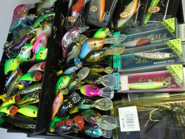 売切り】 まとめて ルアー新品中古ボックスセット 50個以上