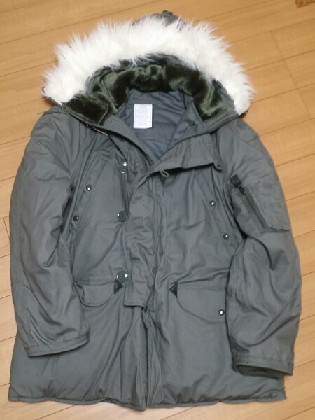 米軍PARKA. EXTREME， COLD WEATHER TYPE N-3B L 管理バーコード