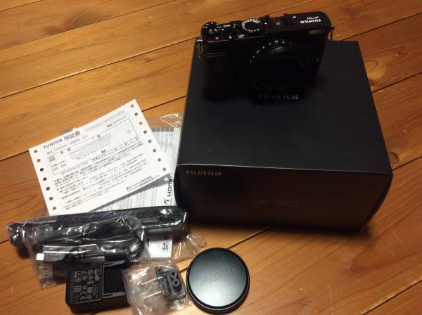 ☆新品同様☆FUJIFILM X70 おまけあり 【公式通販】