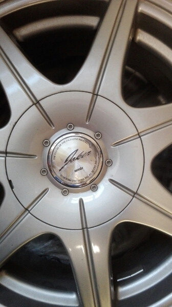 日産セレナ用スタッドレスタイヤ ホイール付