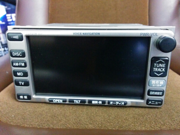 TOYOTA純正カーナビ 10系エスティマハイブリット取外し