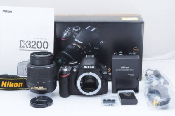 ★新品級★Nikon ニコン D3200 黒　18-55 レンズキット