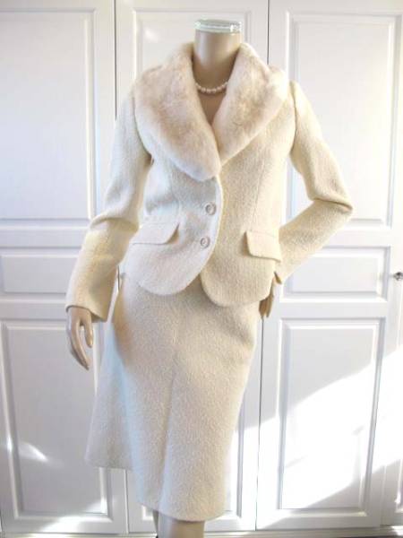 Harrods ハロッズ　レッキスファー付きスーツ　白　上品