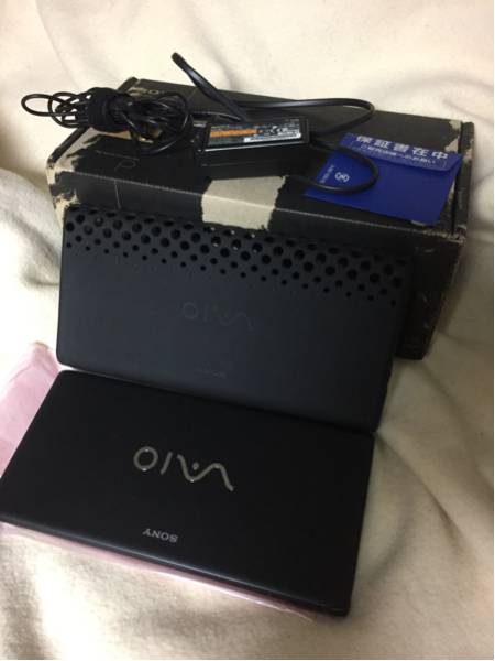 美品 VAIO VPCP11AKJ 超軽量 最速CPUモデル Z560 SSD256GB Windows7 GPS／無線WAN／WiMAX／無線LAN／Bluetooth 純正ケース付