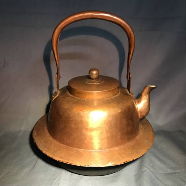 時代　銅製　打ち出し　凹み形　銅瓶　薬缶 時代 銅製 打ち出し 凹み形 銅瓶 薬缶
