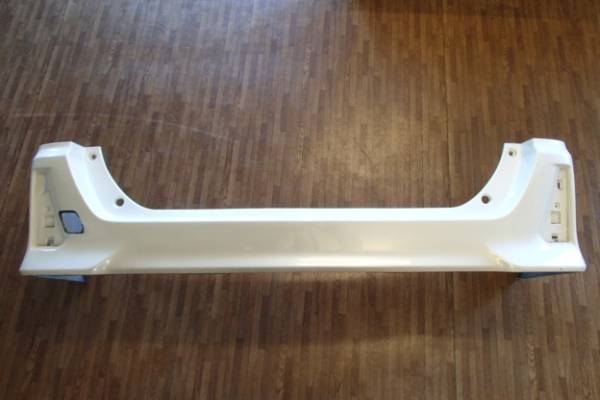 ZRR80 ZS ヴォクシー ノア エクスファイア リヤバンパー 07052159-28630-A0 カラーNo.070 ホワイト 白