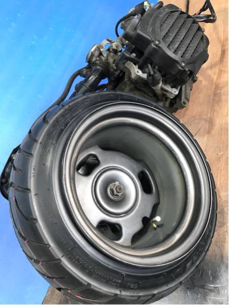 ズーマー 純正 リヤ7j仕様 純正太足 引っ張りタイヤ