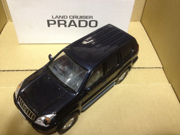 トヨタ非売品カラーサンプルミニカーランドクルーザープラド紺色