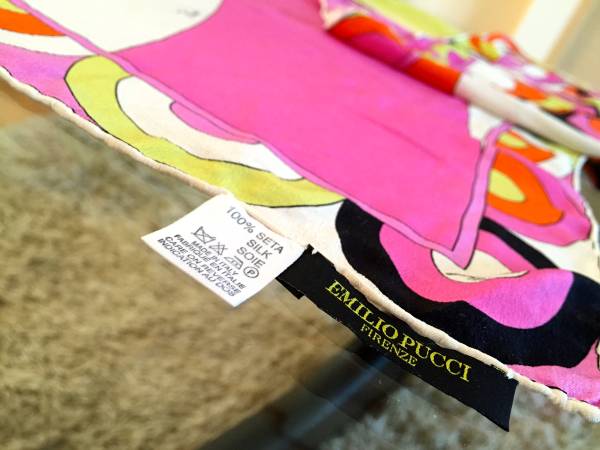 帰国機内のみ着用 美品 エミリオプッチ EMILIO PUCCI カシミア 100