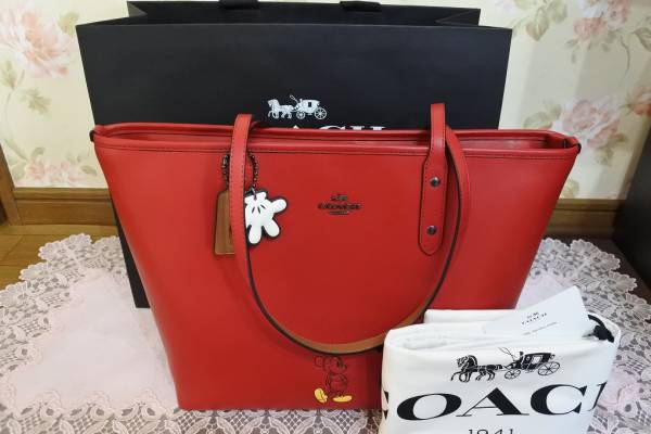 COACH(コーチ) 未使用品☆コーチ ミッキーマウストートバッグ 赤 