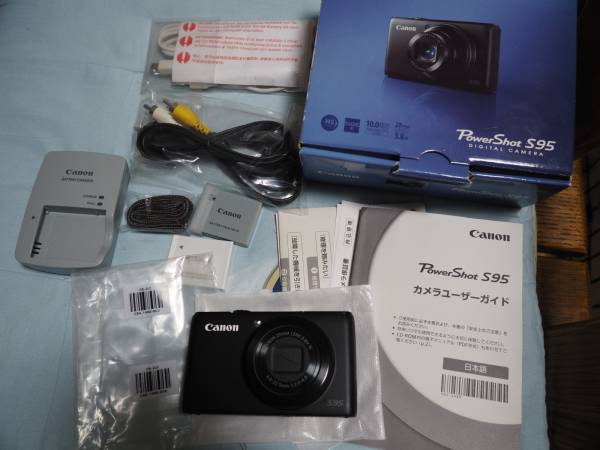 ☆Canon PowerShot S95 バッテリー2つ付 新同品☆