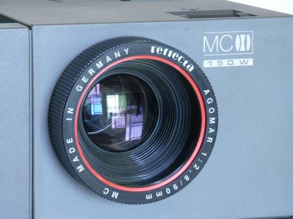 スライド映写機 ラッキーリフレクタ 1502AF 小型高性能 | ALCLINIC.EU