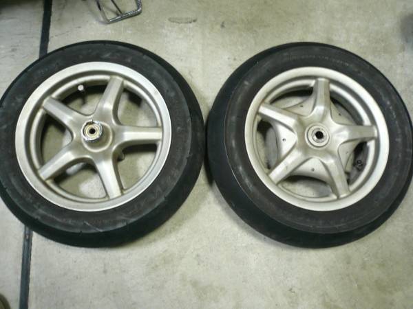 シグナスX 2.3型　国産　前後ホイールセット①　