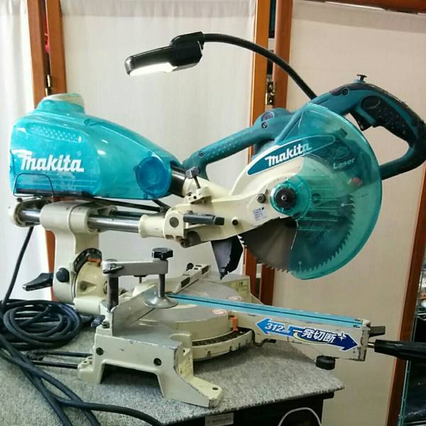 マキタ 190mmスライドマルノコ LS0716FL 中古