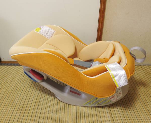 コンビ コッコロ S Ux アプリコット チャイルドシート 新生児対応 説明書有 インナーシート等付属品揃っています コンビ 売買されたオークション情報 Yahooの商品情報をアーカイブ公開 オークファン Aucfan Com