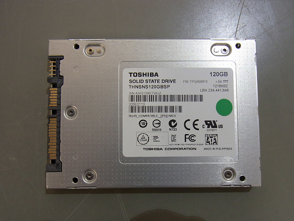 49873. TOSHIBA / SATA 2.5インチ SSD / 120GB / THNSNS120GBSP 中古品