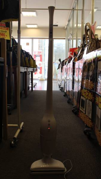 アイリスオーヤマ スティッククリーナー ラクティ ホワイト 軽量 IC-SDC2-W （12066）